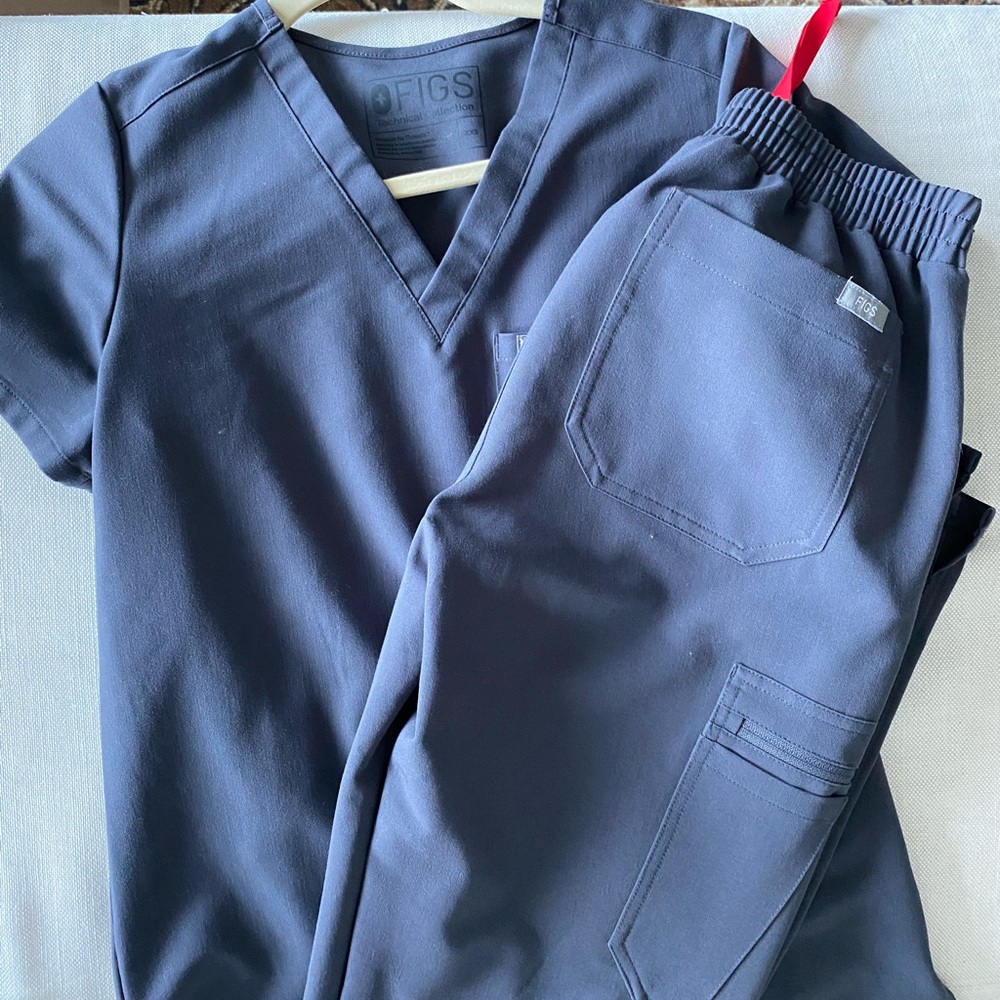 Charcoal Figs Scrubs